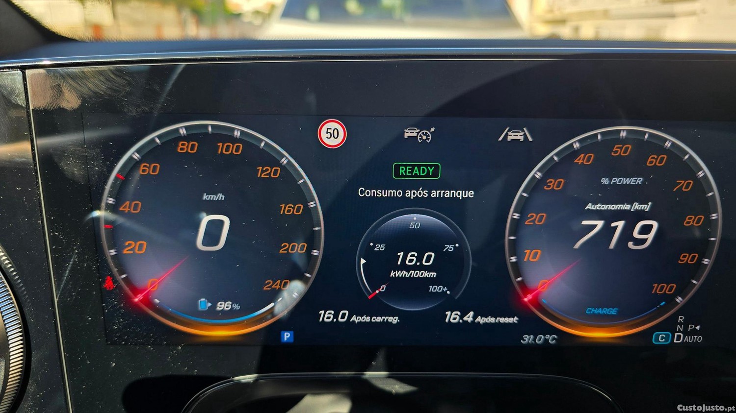 Mercedes-Benz GLC 400 EQ 4Matic Pack Night AMG Pro — fotografia 26