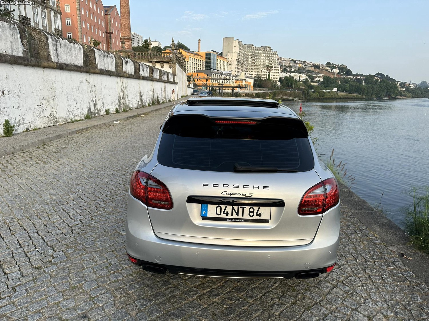 Porsche Cayenne S Hybrid — fotografia 14
