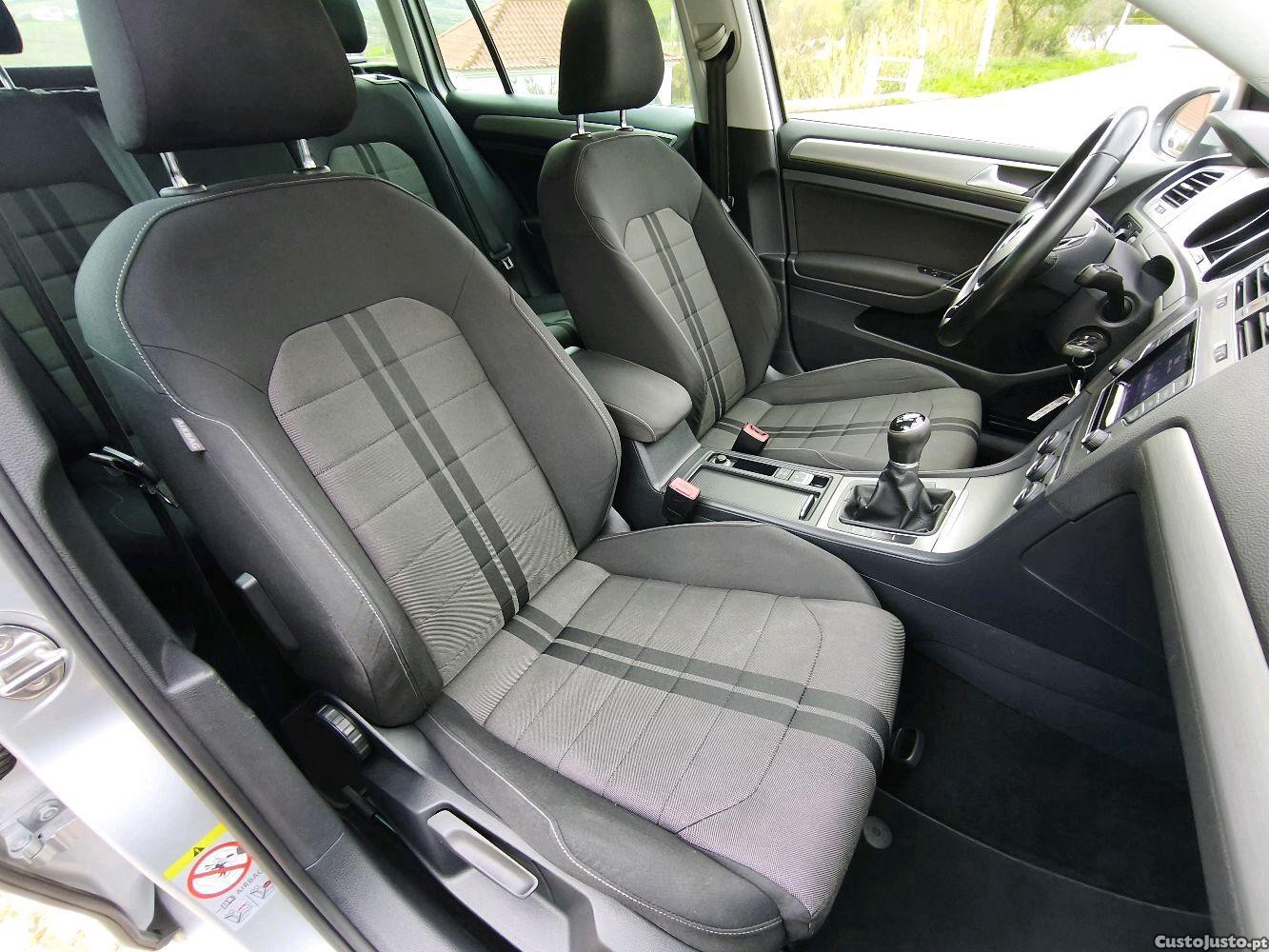 Volkswagen Golf 7 Sportline 1.6 TDi 105cv — fotografia 7