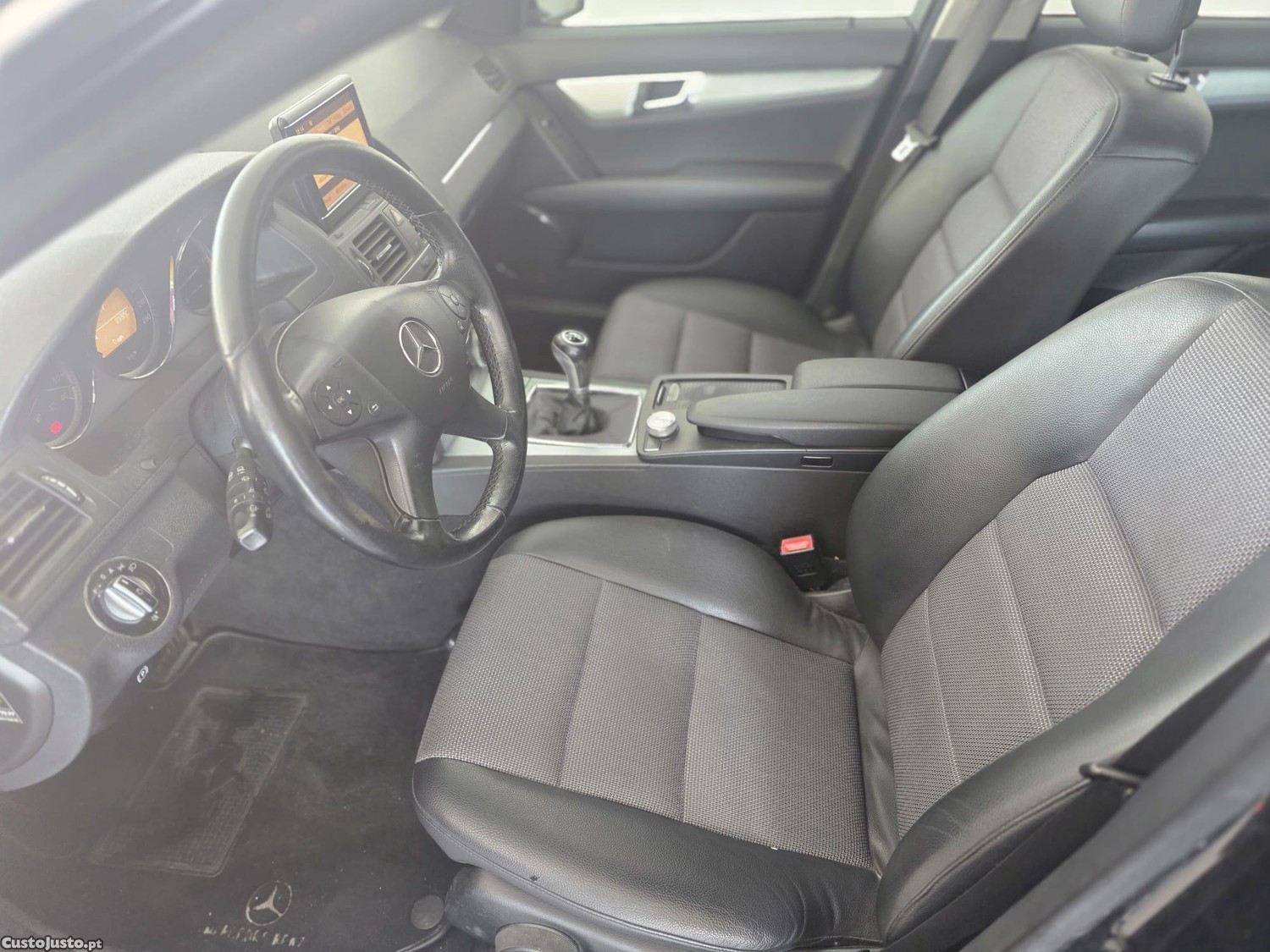 Mercedes-Benz E 220 220 Cdi — fotografia 4