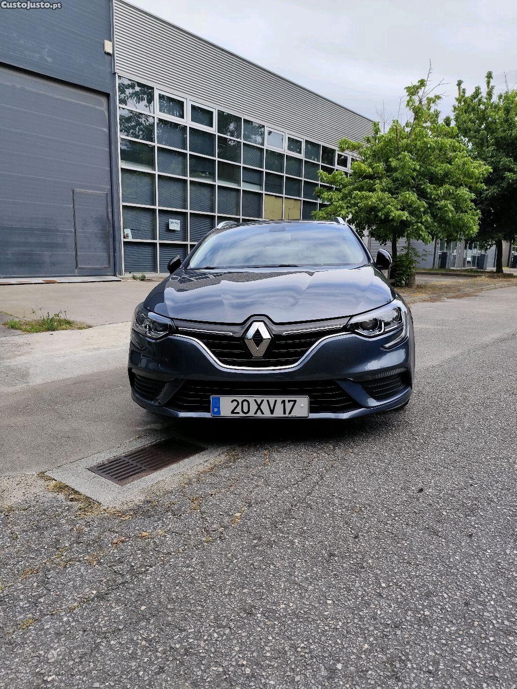 Renault Mégane 1.5 — fotografia 11