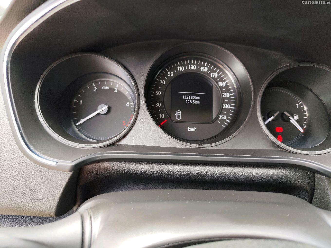 Renault Mégane 1.5 — fotografia 6