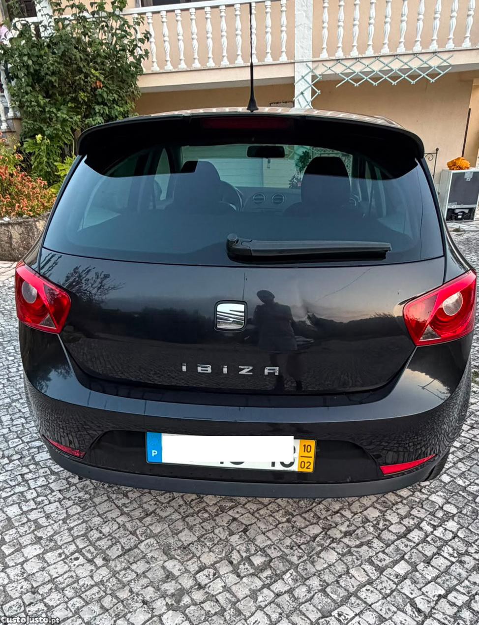 SEAT Ibiza 6J - 1.6 - 90CV — fotografia 2
