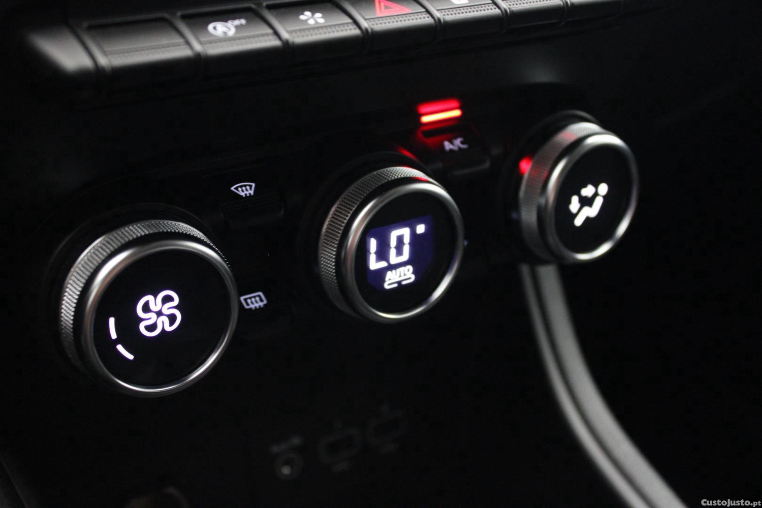 Renault Captur 1.0 TCE TECHNO — fotografia 18