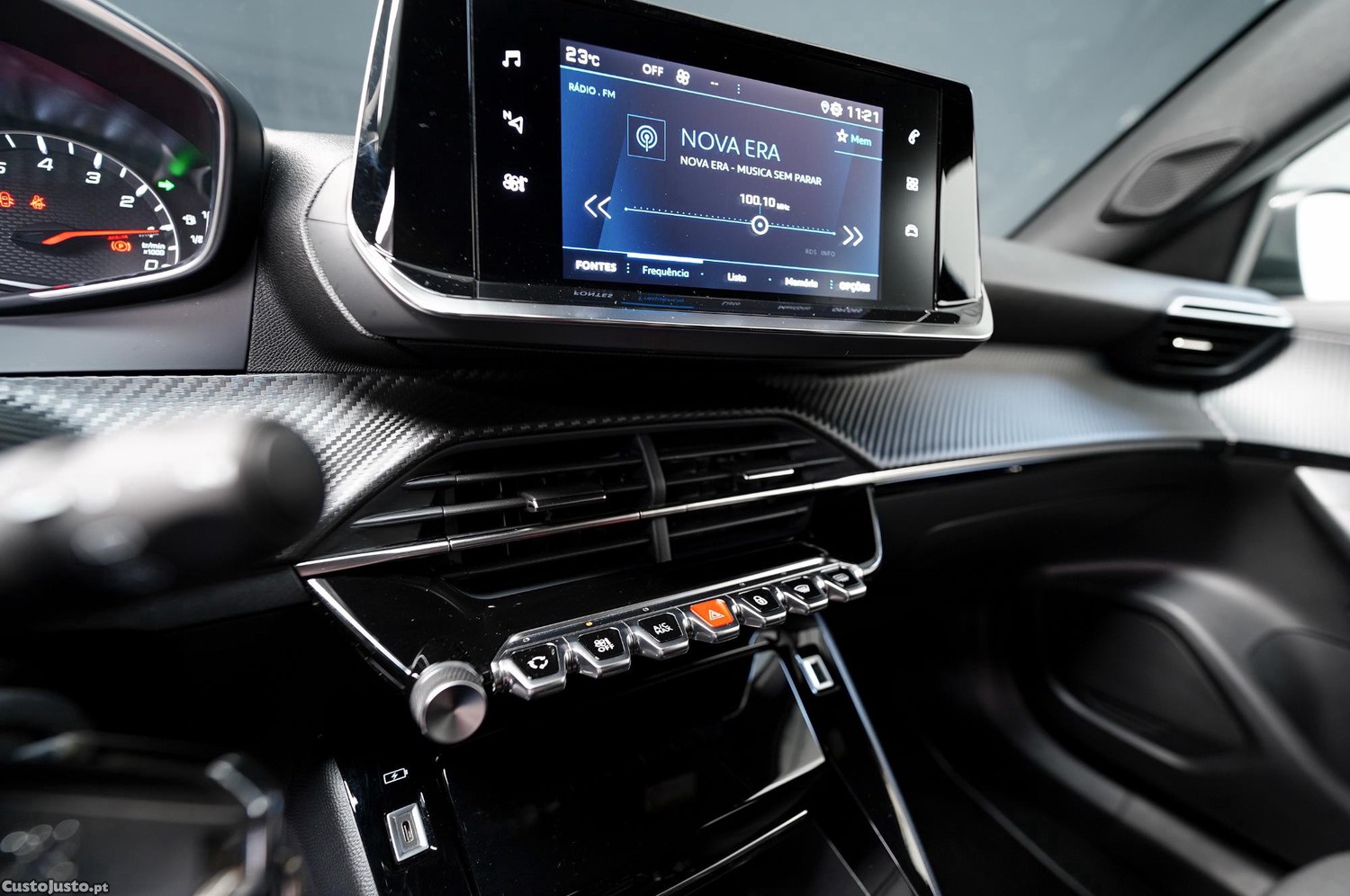 Peugeot 2008 1.2 PureTech Allure Auto. — fotografia 7