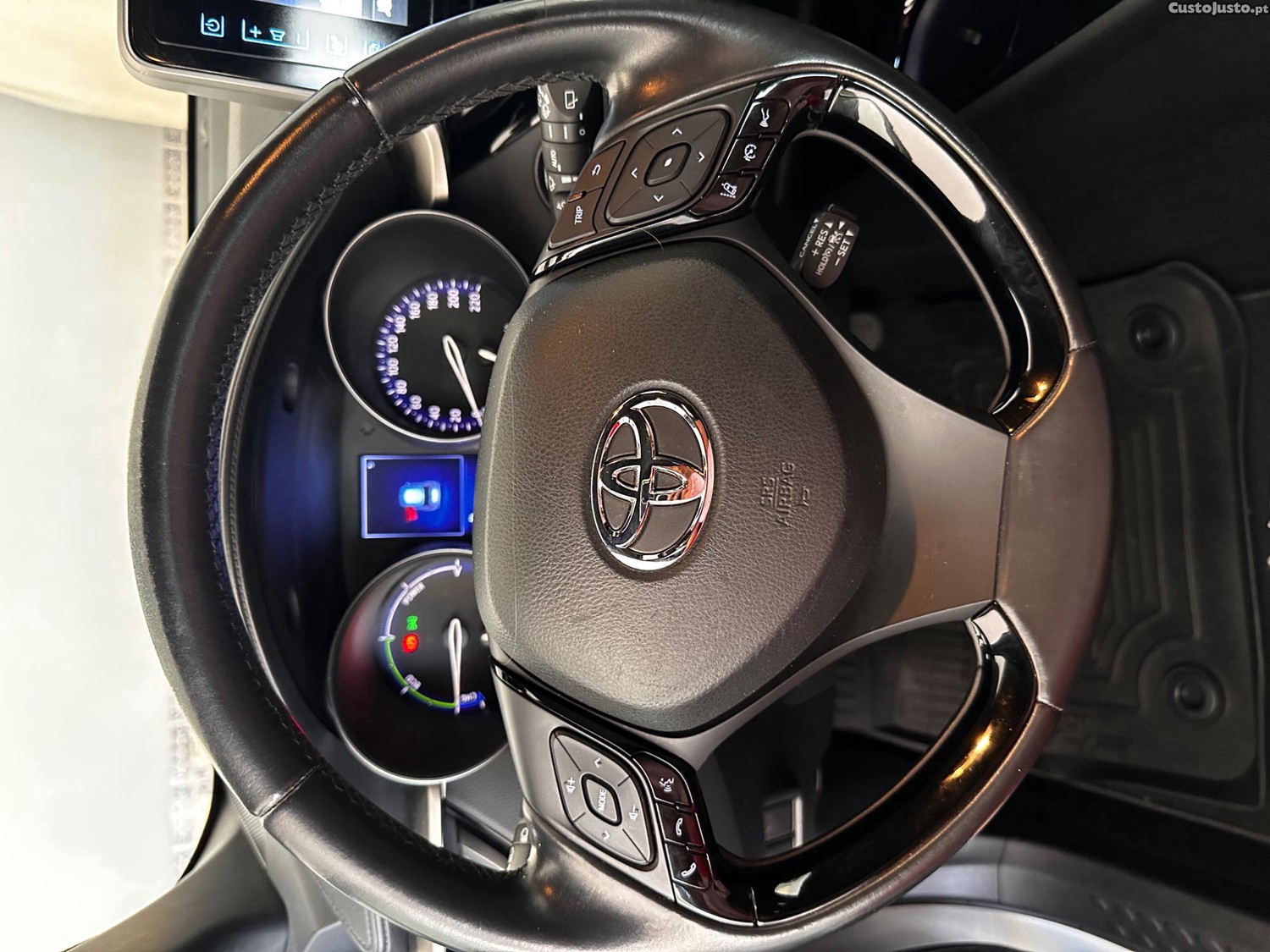 Toyota C-HR — fotografia 7
