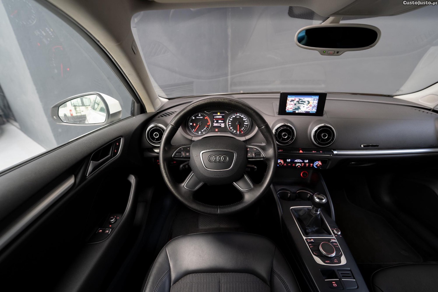 Audi A3 2.0 TDI 150cv Advance — fotografia 8