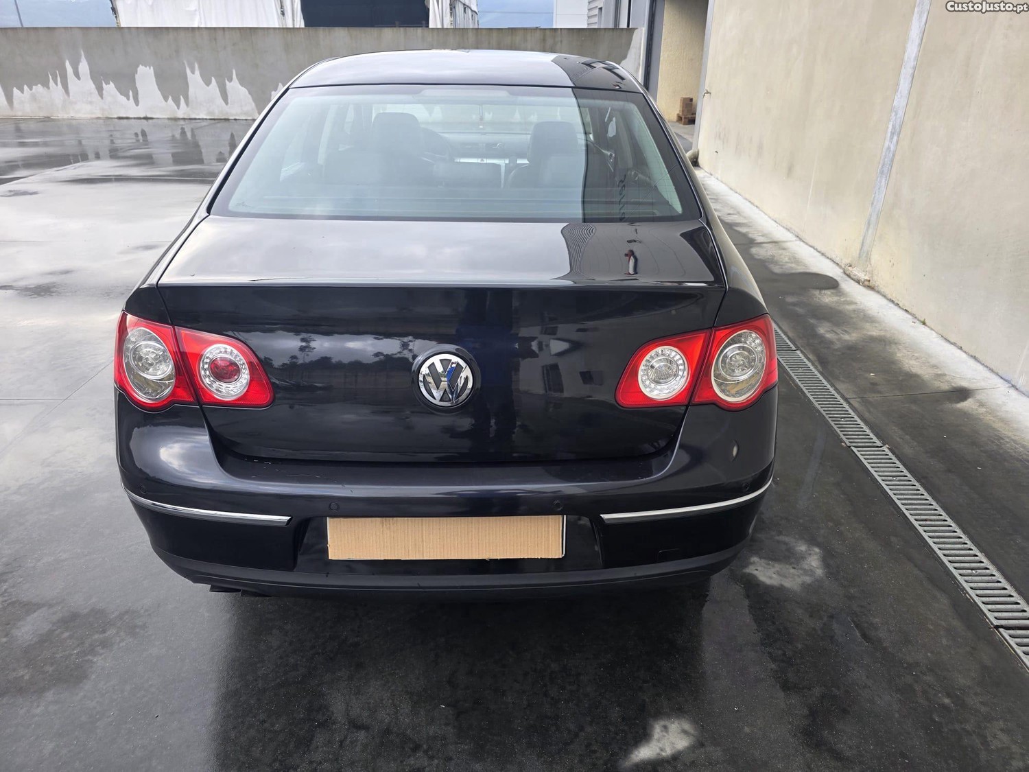 Volkswagen Passat 2.0 TDI Highline — fotografia 4