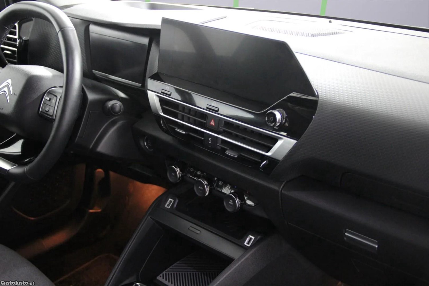 Citroën e-C4 50 kWh Shine — fotografia 7