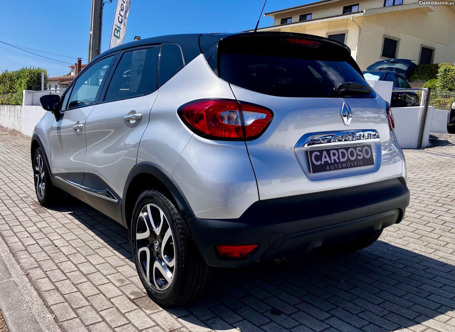 Renault Captur 1.2 TCe Exclusive — fotografia 10