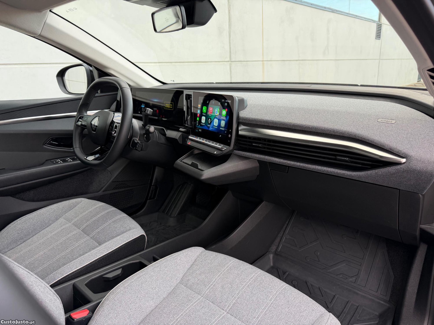 Renault Mégane E-TECH EV60 220hp Elétrico - 75.000 KM -TODAS as REVISÕES NA MARCA - Excelente Estado — fotografia 10