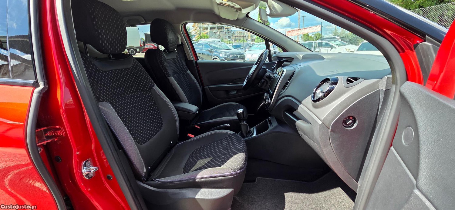 Renault Captur Tce Excluisve Gps — fotografia 12