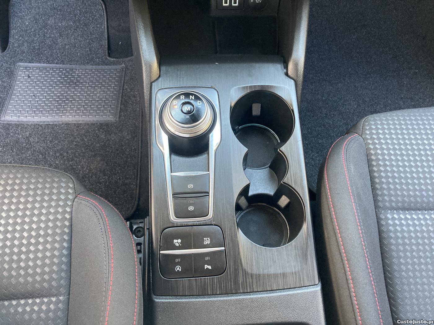 Ford Focus 1.5 TDCi EcoBlue ST- — fotografia 4