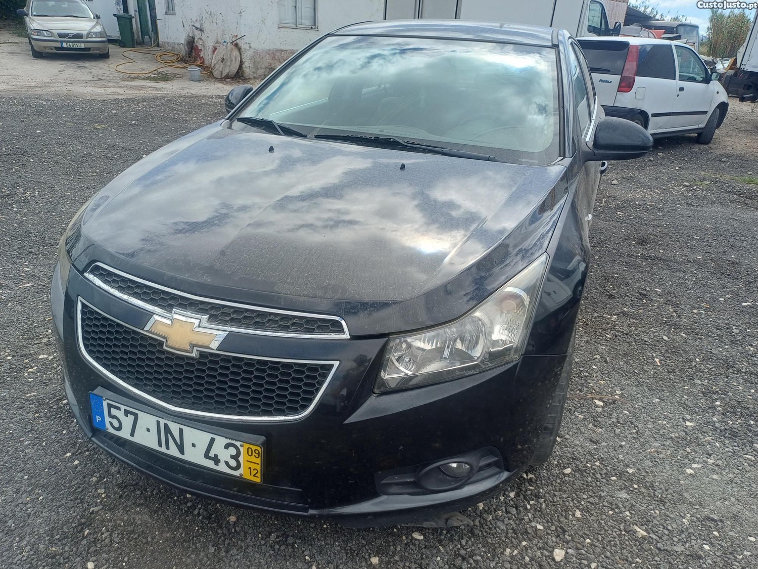 Chevrolet Cruze 2.0 — fotografia 2