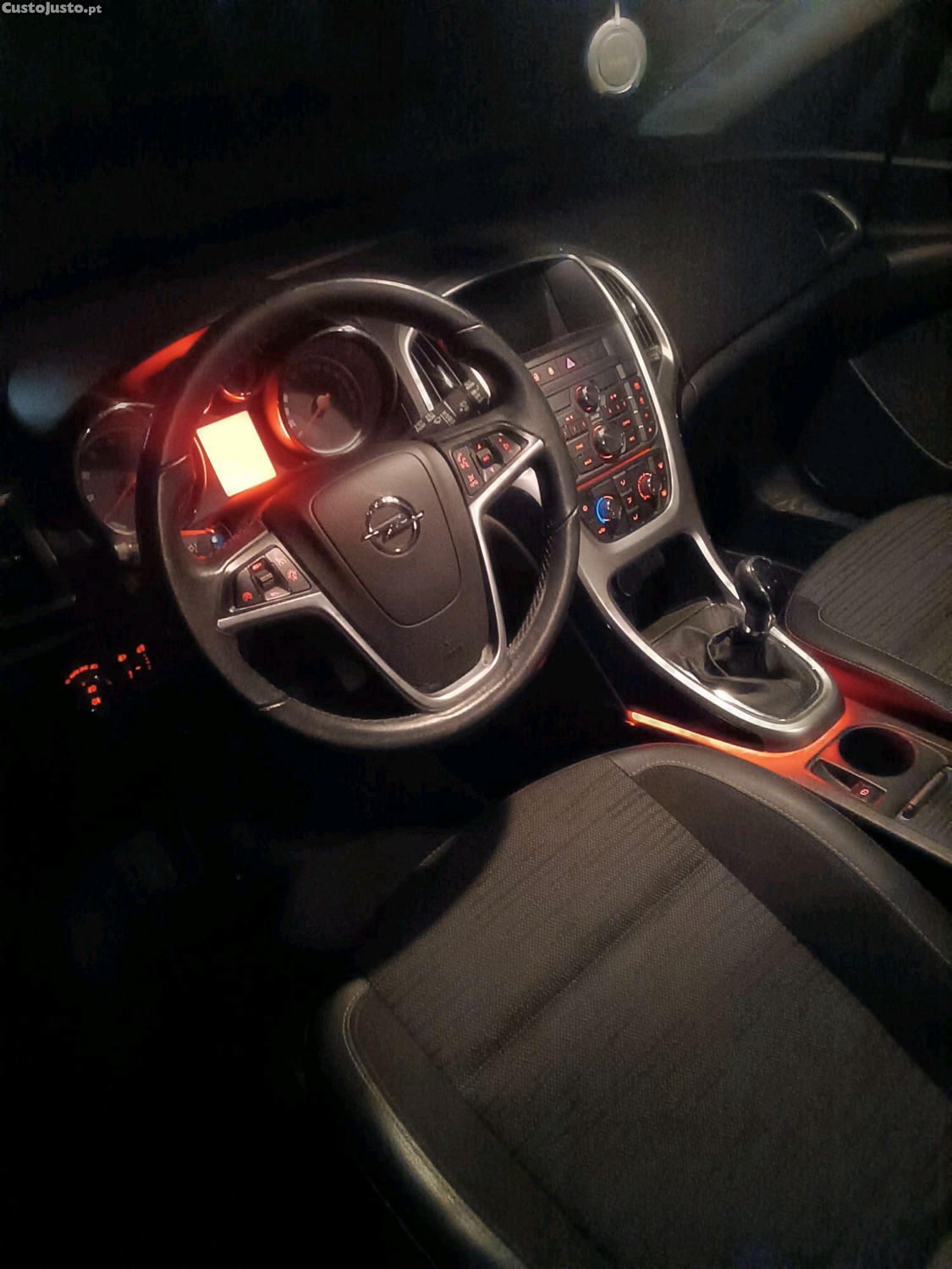Opel Astra 1.4 gasolina — fotografia 3