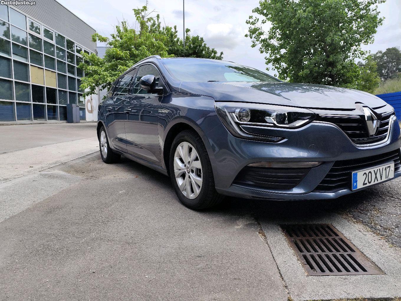 Renault Mégane 1.5 — fotografia 10