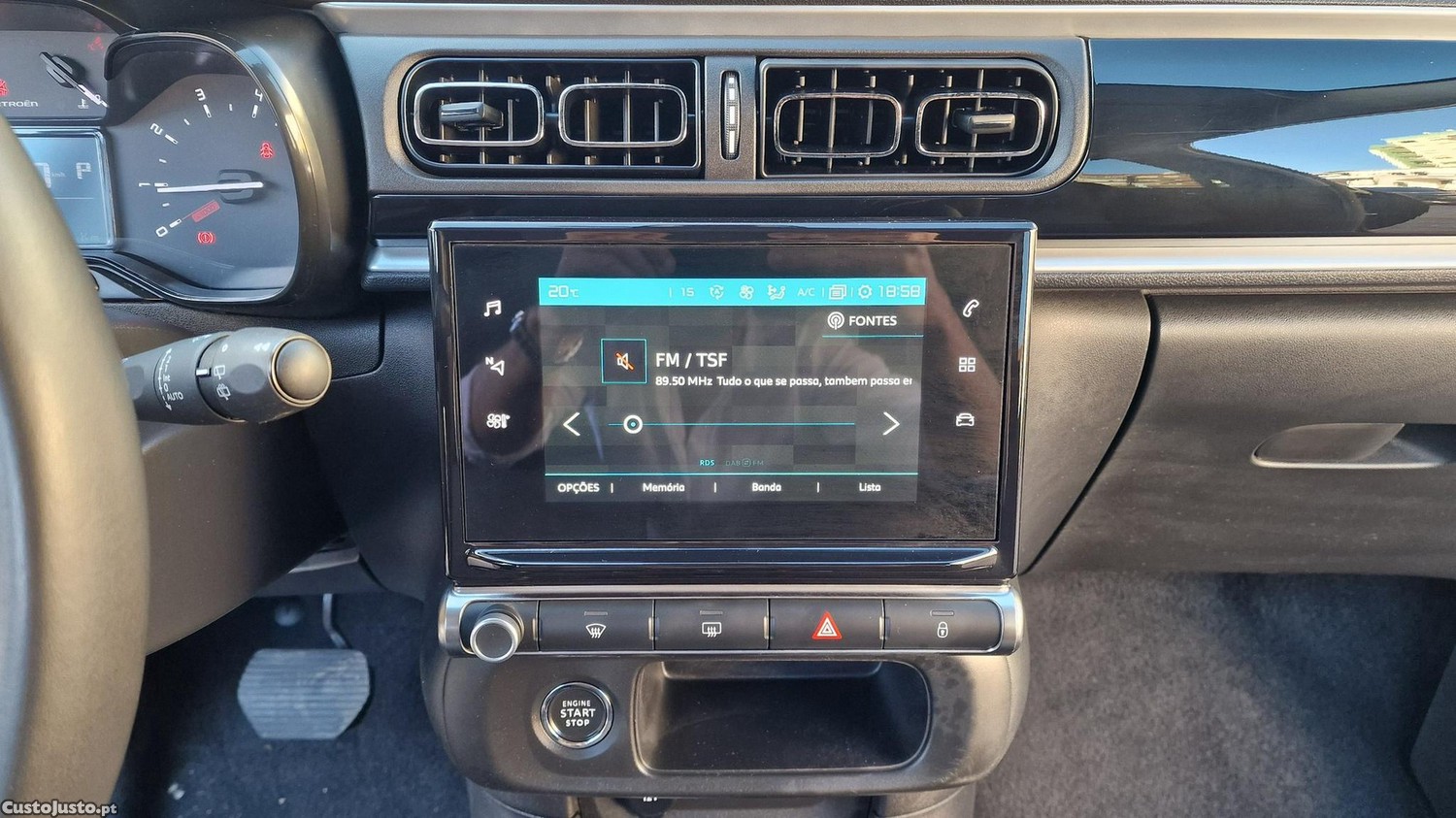 Citroën C3 1.2 PureTech Shine EAT6 — fotografia 12
