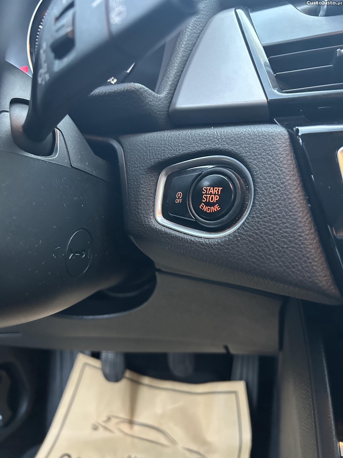 BMW 216 Active Tourer D — fotografia 8