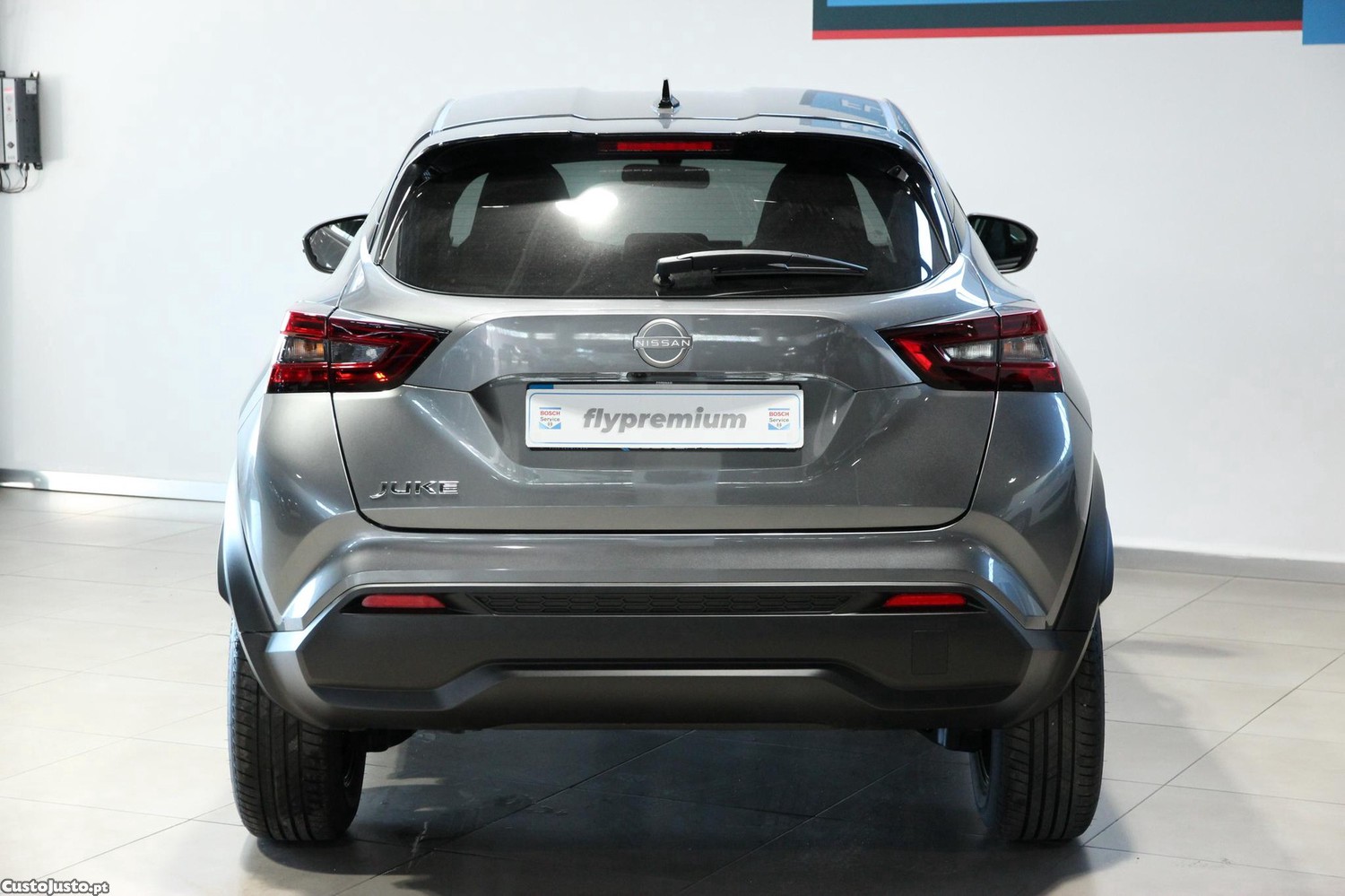 Nissan Juke 1.0 DIG-T N-Connecta NAV.+TwoTone NC DCT — fotografia 18
