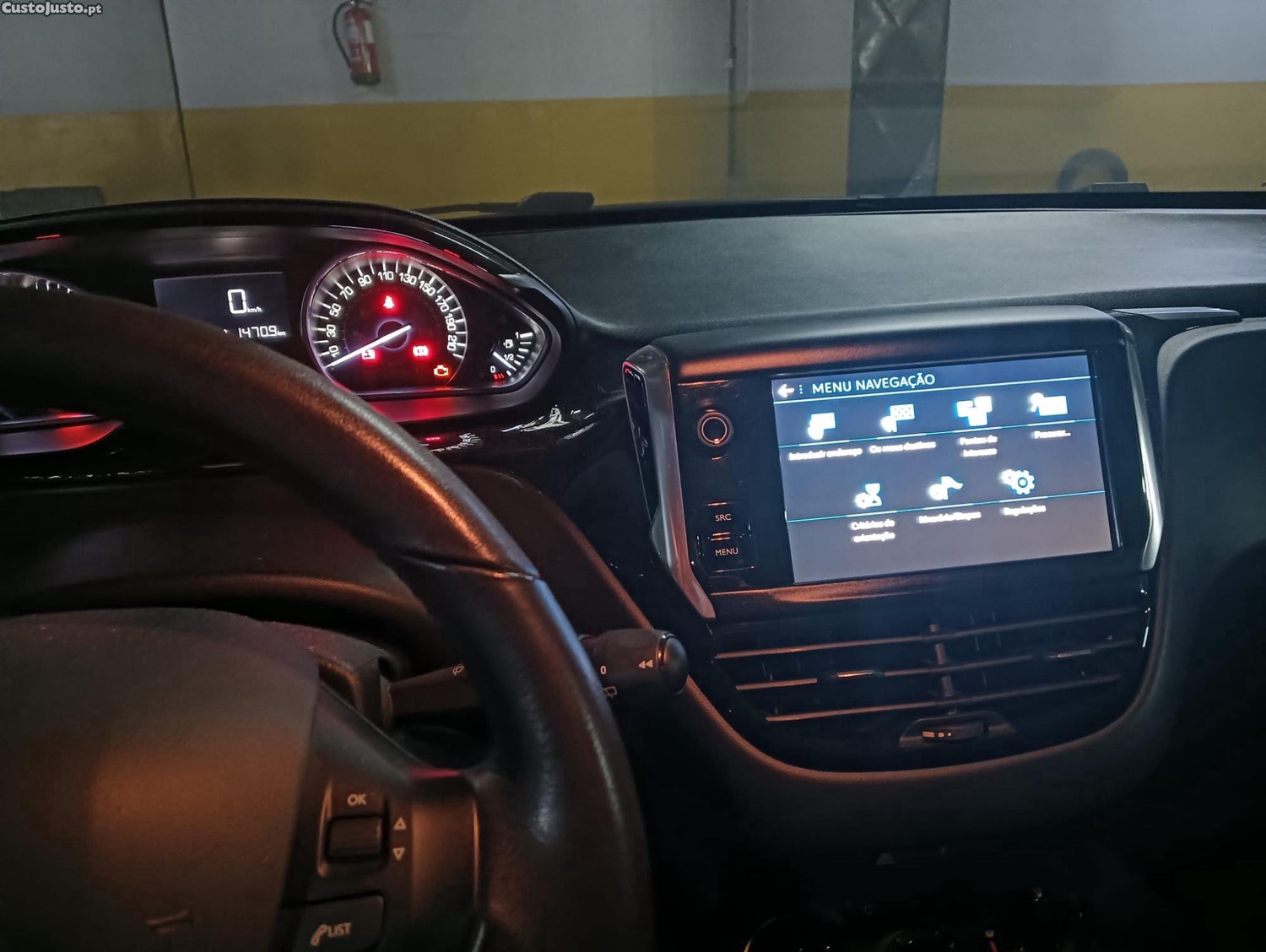Peugeot 208 1.2 Signature — fotografia 3