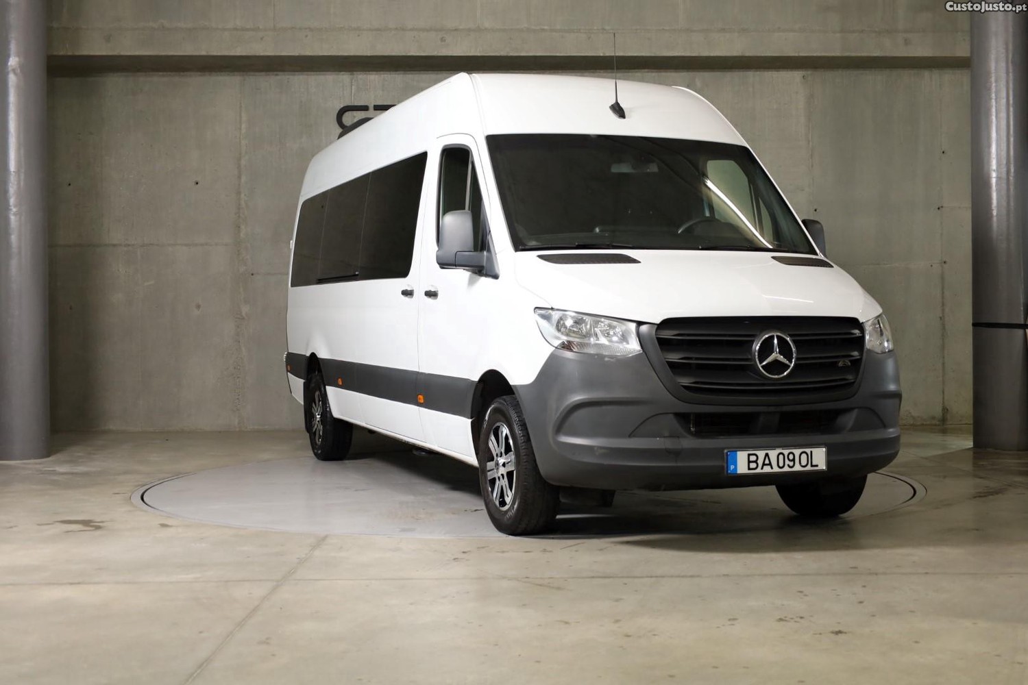 Mercedes-Benz Sprinter 315 CDI/43 Luxo (2+2+2+3) - 23 foto 3
