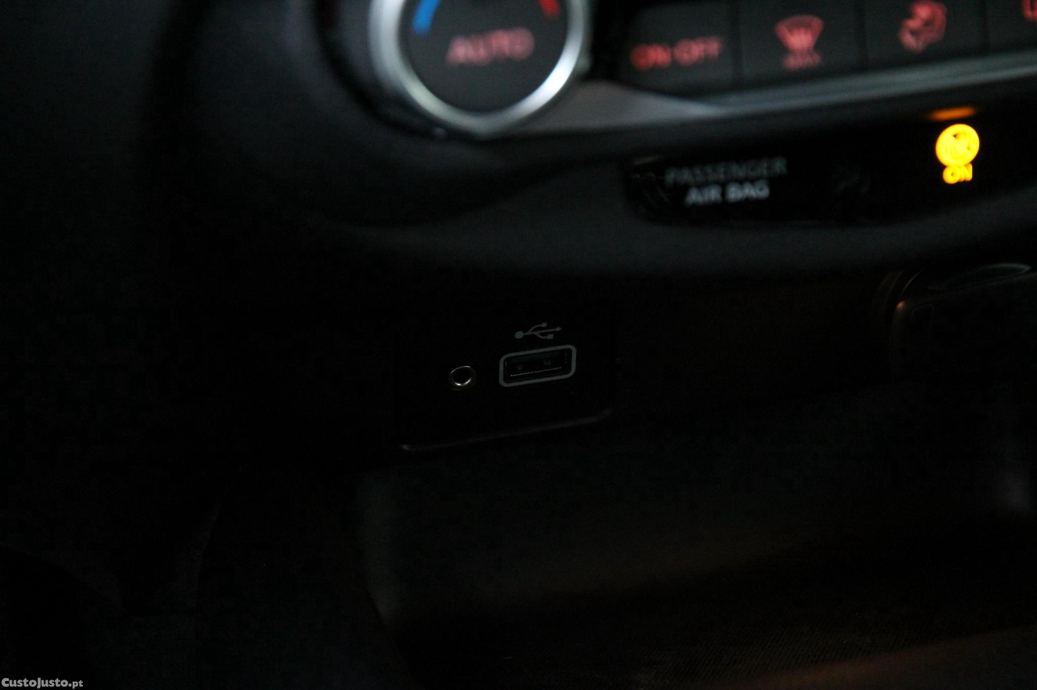 Nissan Juke 1.0 DIG-T N-Connecta NAV — fotografia 10