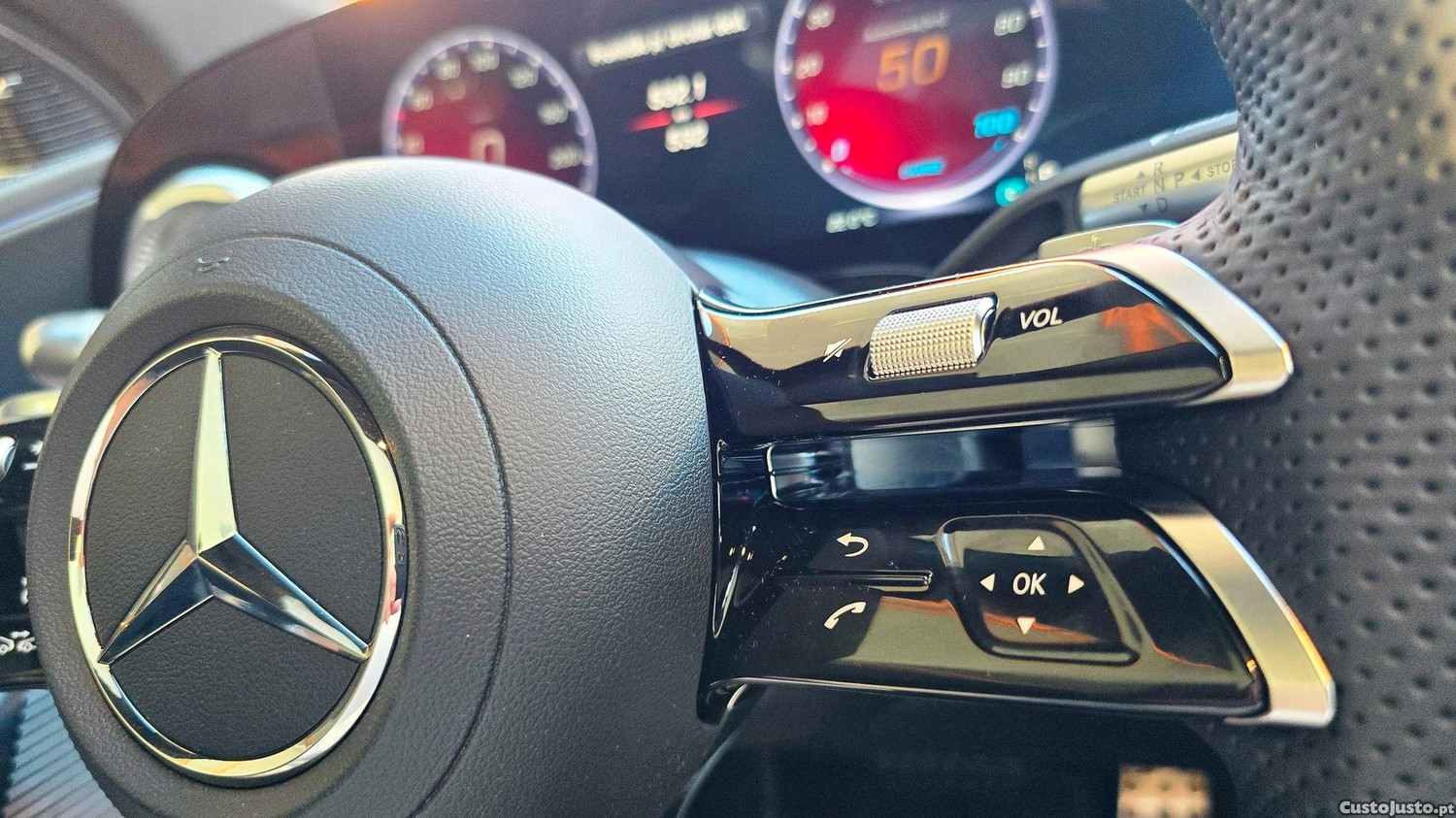 Mercedes-Benz GLC 400 EQ 4Matic Pack Night AMG Pro — fotografia 19