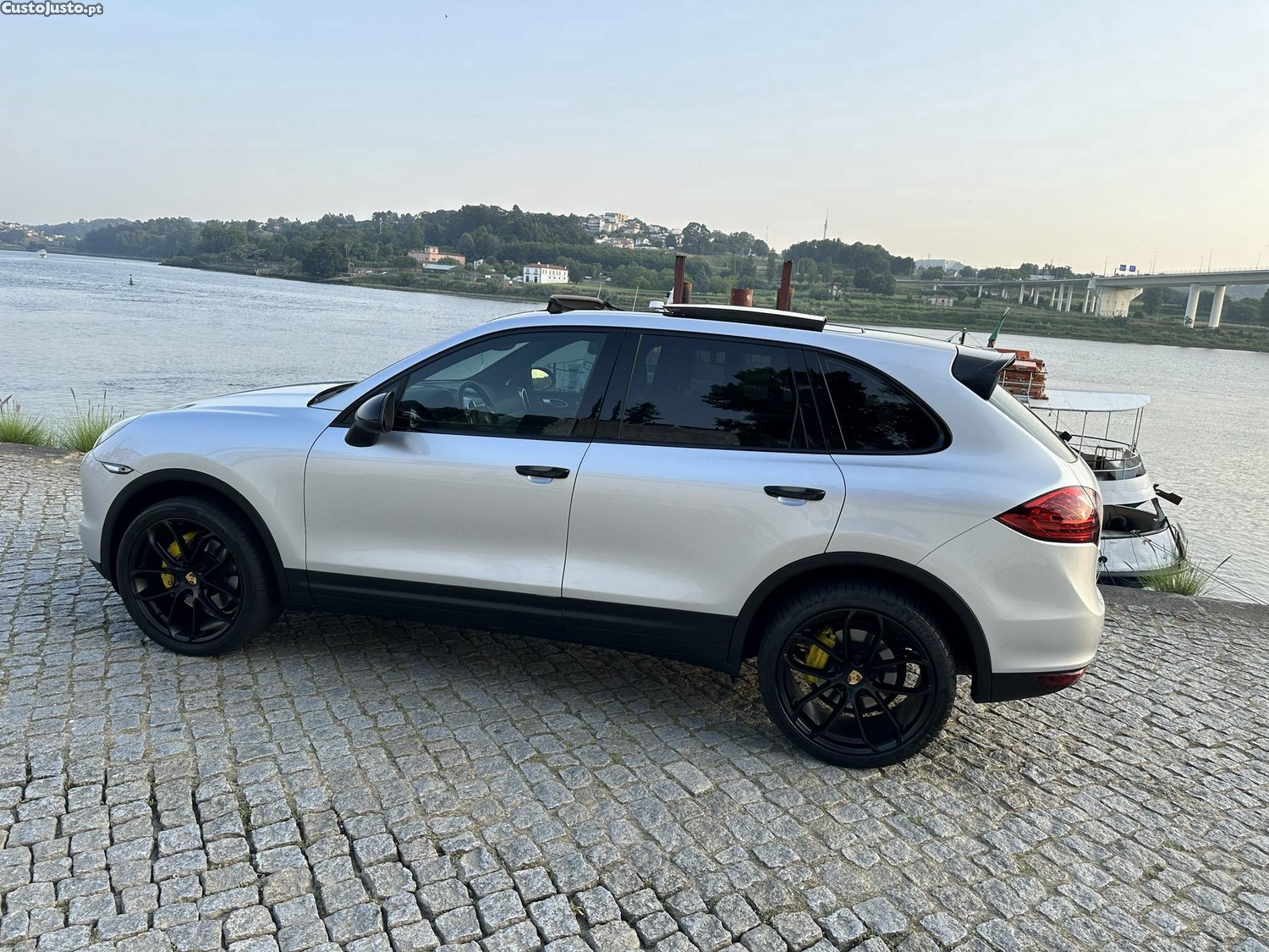 Porsche Cayenne S Hybrid — fotografia 18