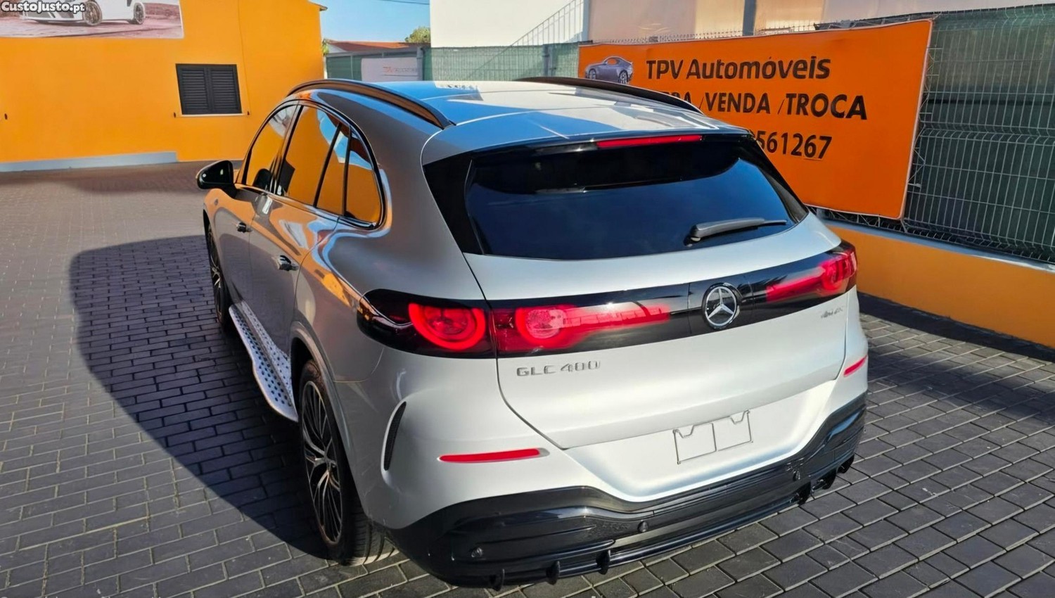 Mercedes-Benz GLC 400 EQ 4Matic Pack Night AMG Pro — fotografia 29