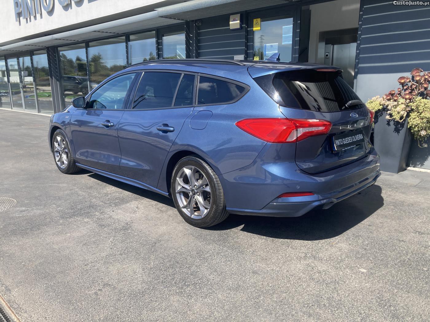 Ford Focus 1.5 TDCi EcoBlue ST- — fotografia 25