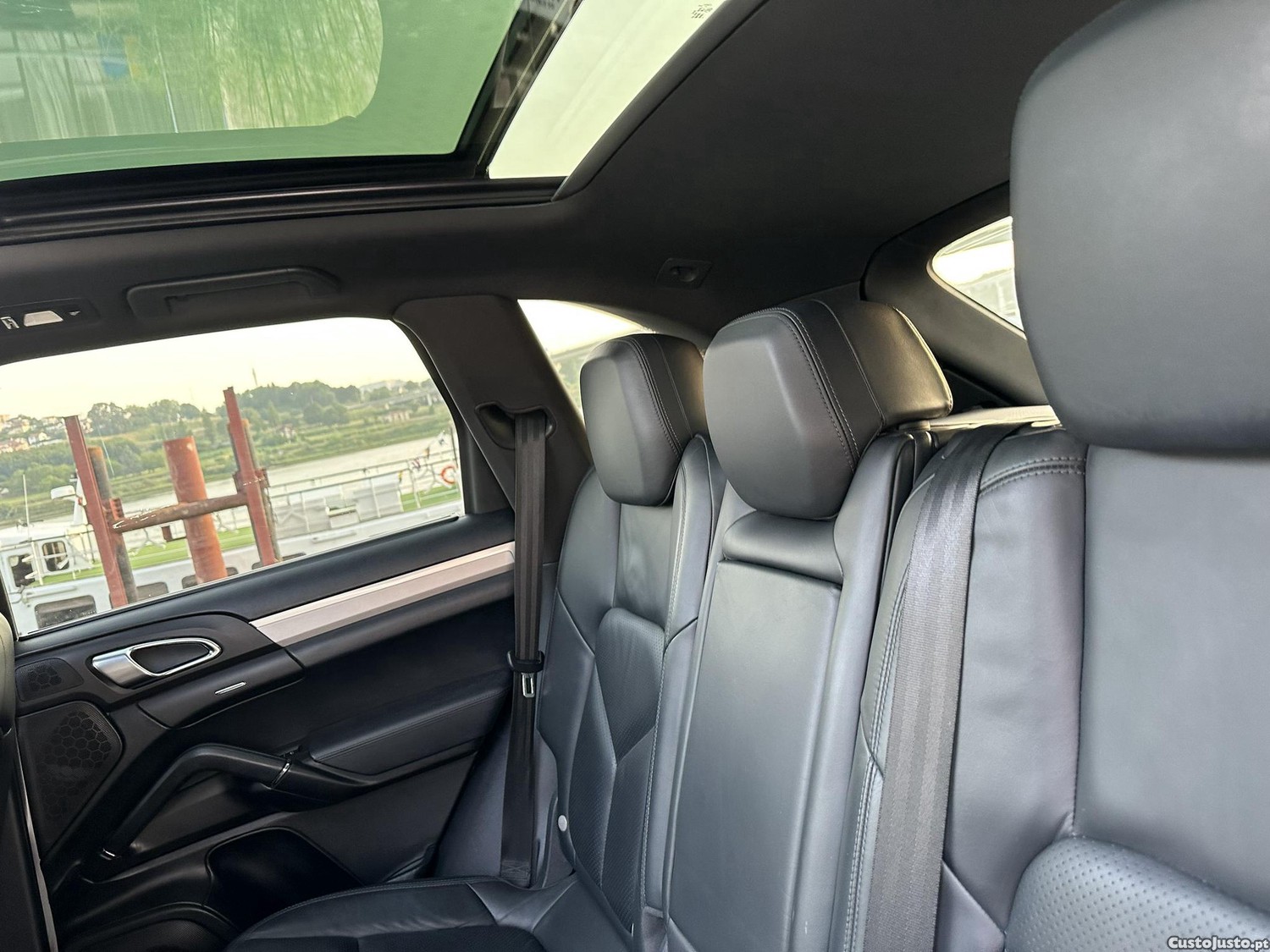 Porsche Cayenne S Hybrid — fotografia 5