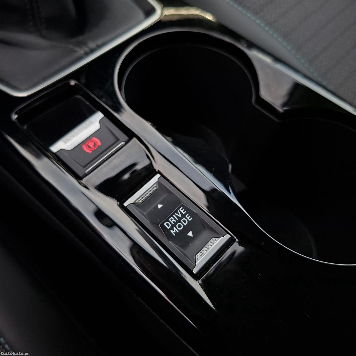 Peugeot 2008 1.5 BlueHDi Active Pack — fotografia 5