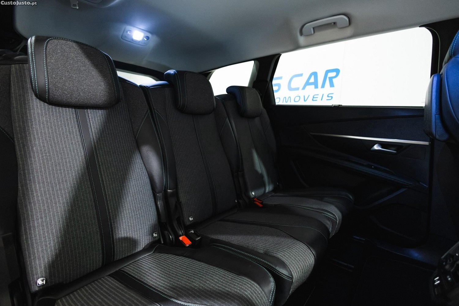 Peugeot 5008 1.2 PureTech Allure Pack — fotografia 4