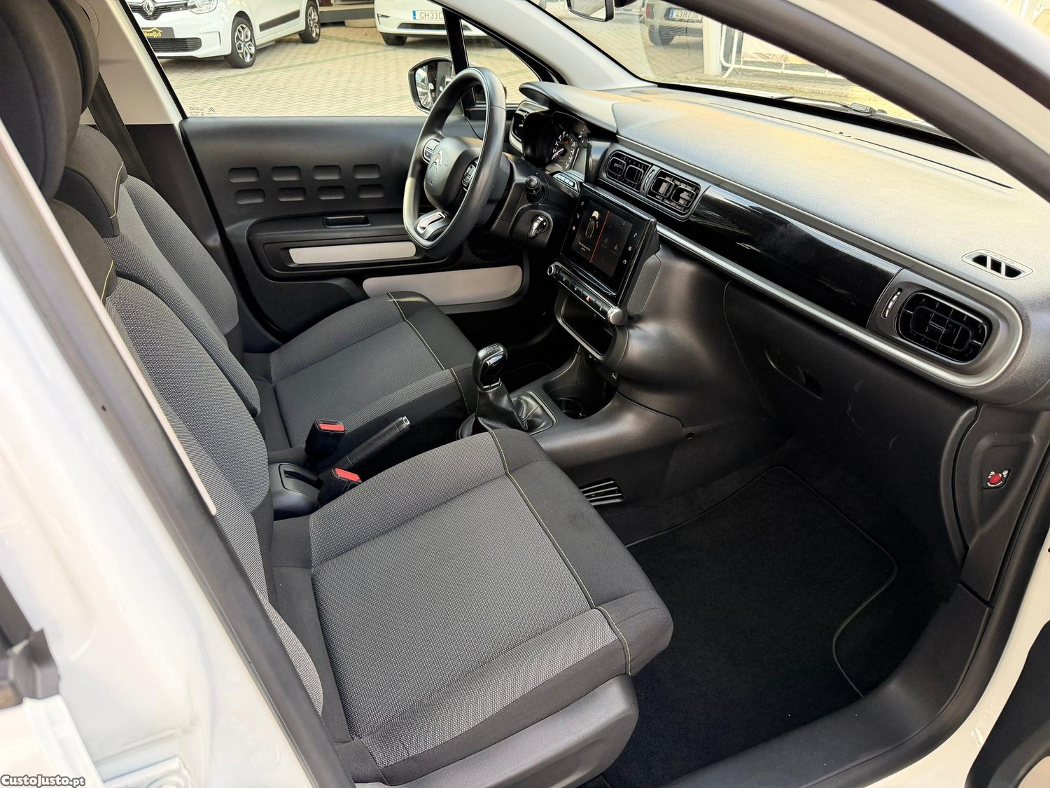 Citroën C3 1.2 PureTech Feel Pack — fotografia 8