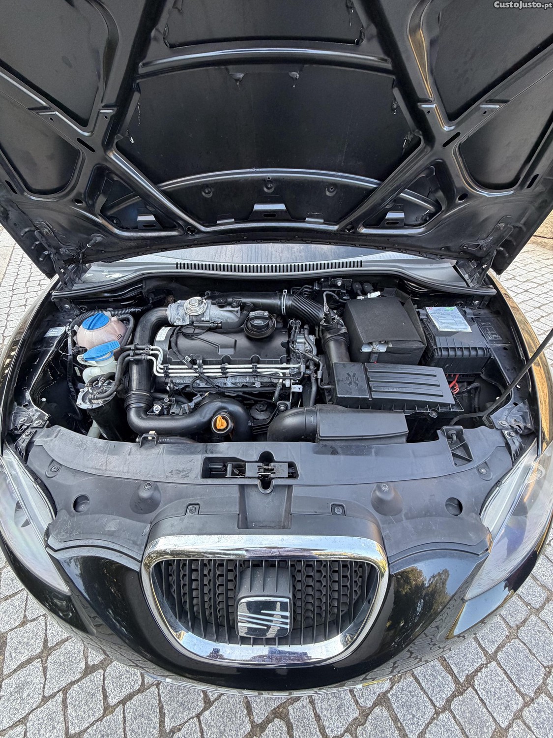 SEAT Leon 1.9tdi — fotografia 5
