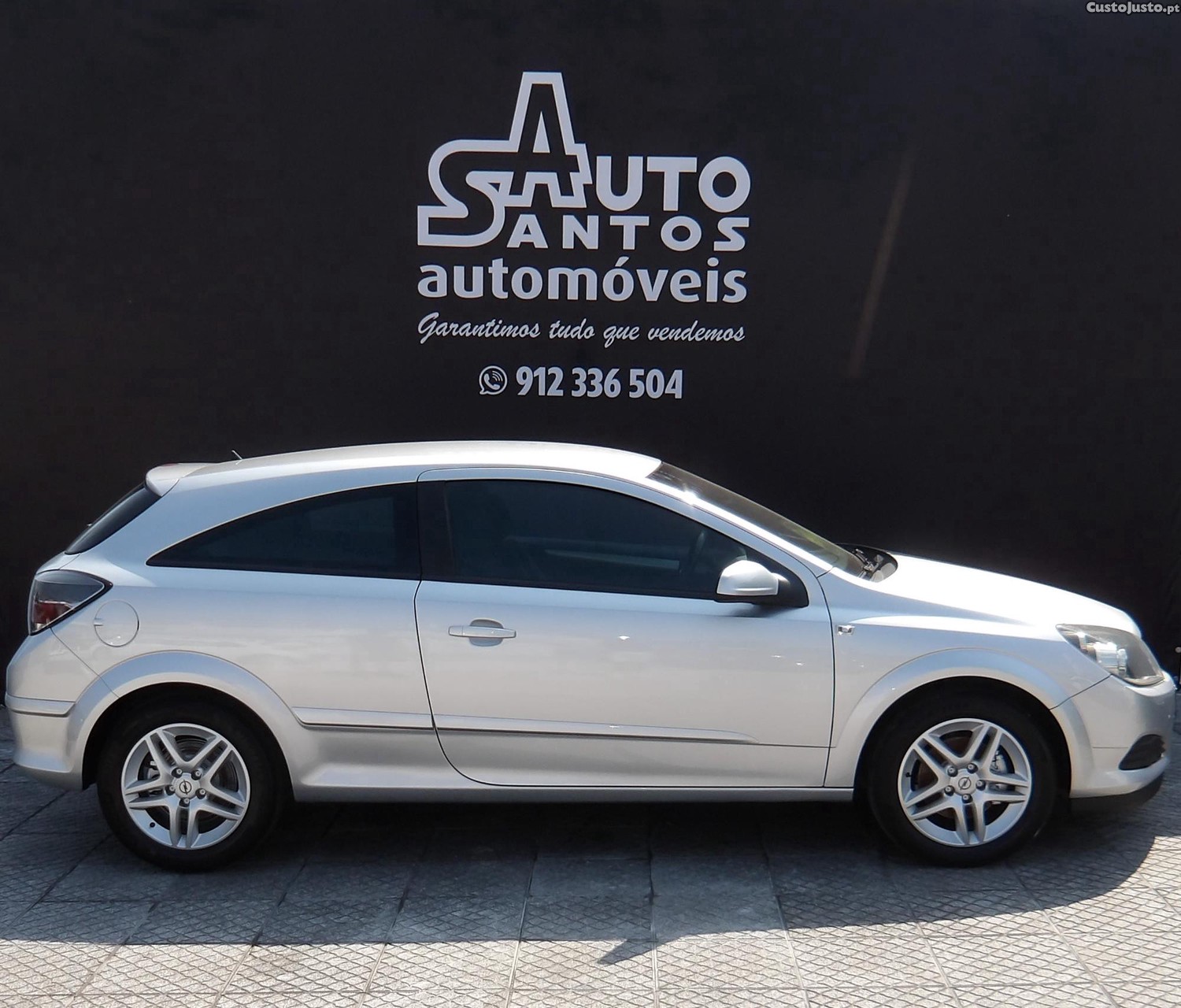 Opel Astra Gtc — fotografia 9