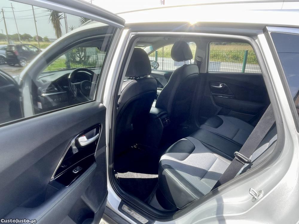Kia e-Niro 64kWh Tech — fotografia 5
