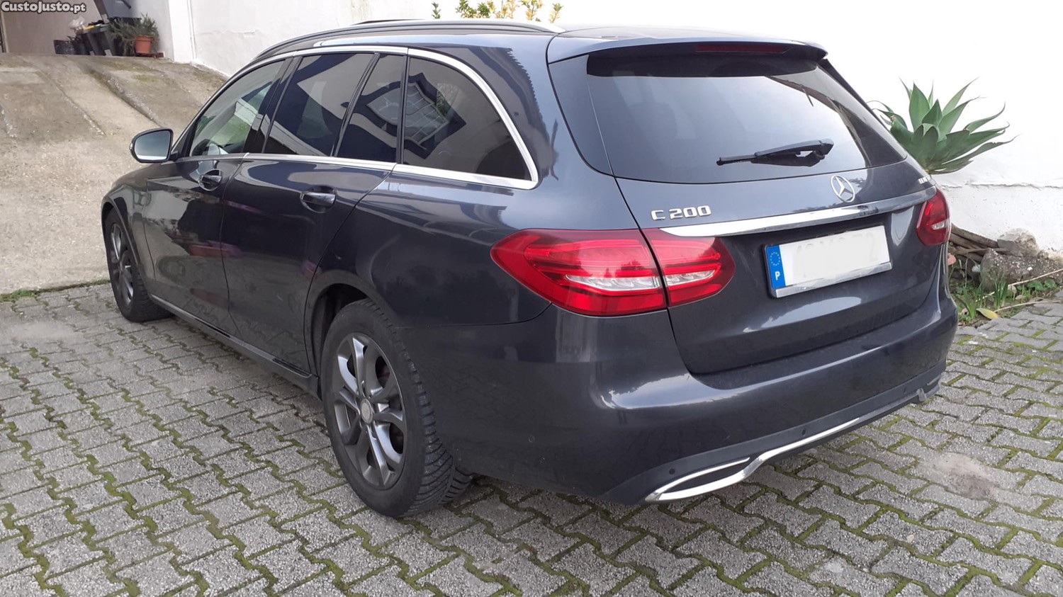 Mercedes-Benz C 200 Bluetec — fotografia 3