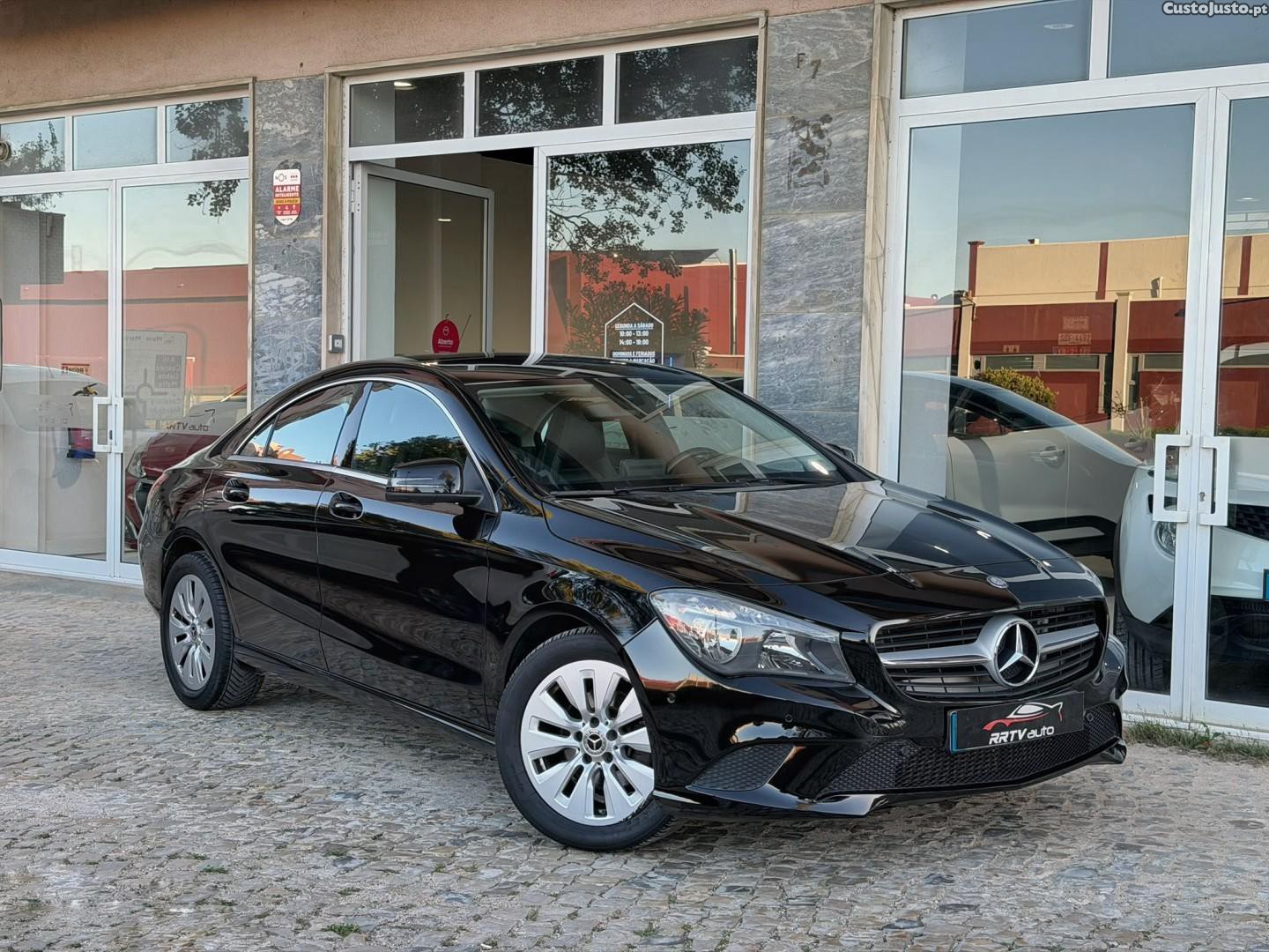 Mercedes-Benz CLA 180 CDi Urban — fotografia 15
