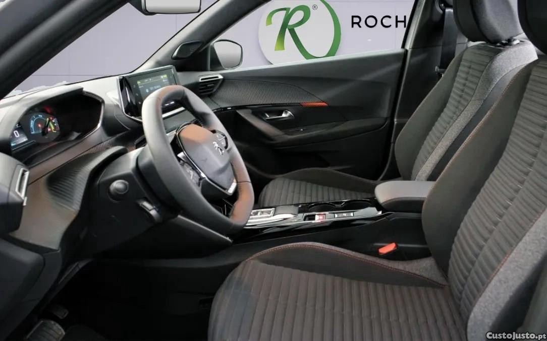 Peugeot e-2008 Active Pack — fotografia 7