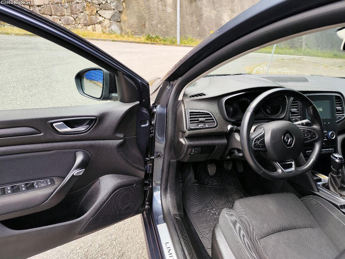 Renault Mégane 1.5 — fotografia 2