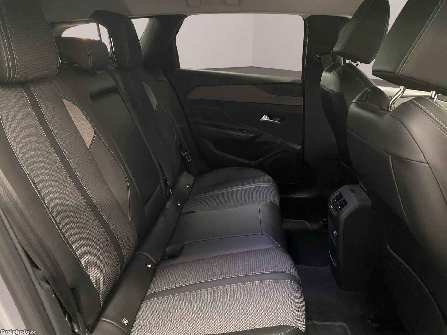 Peugeot 308 SW 1.5 BlueHDi Allure Pack — fotografia 4