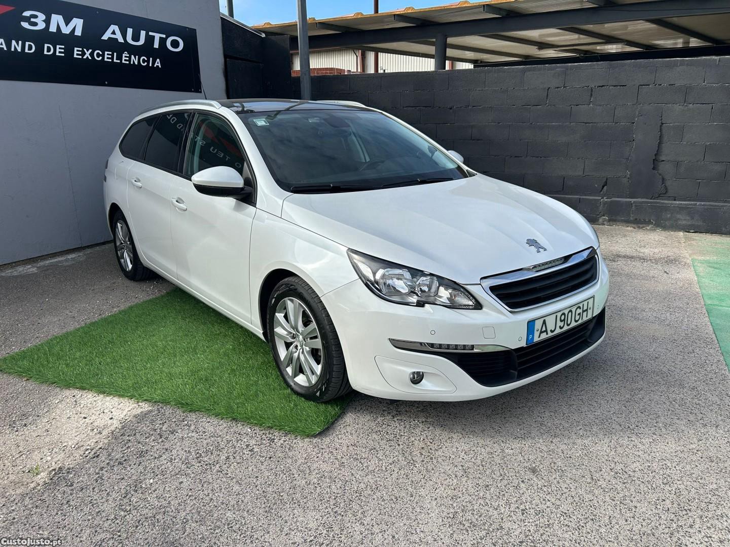 Peugeot 308 1.6 BlueHDi Allure — fotografia 9