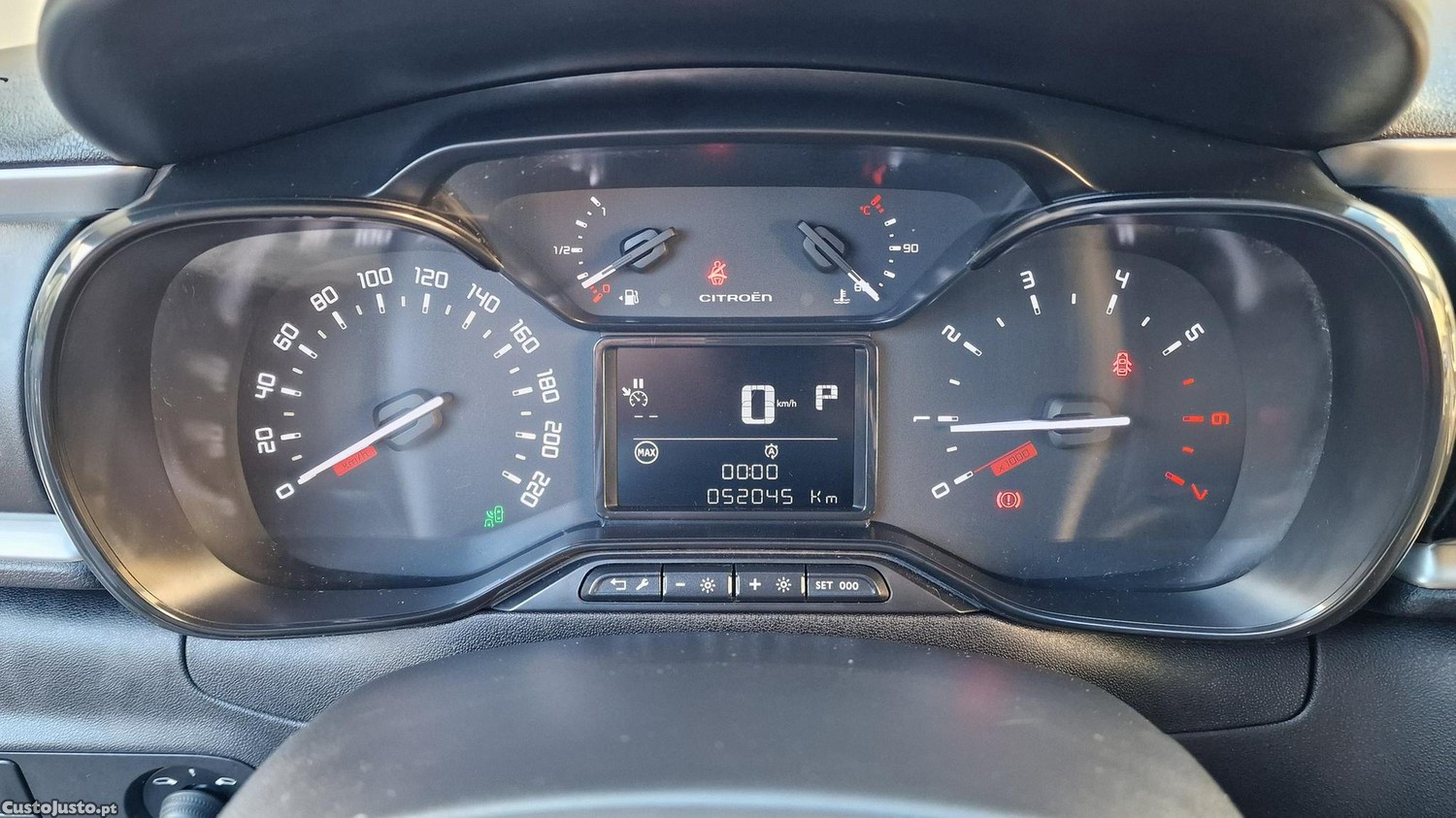 Citroën C3 1.2 PureTech Shine EAT6 — fotografia 13