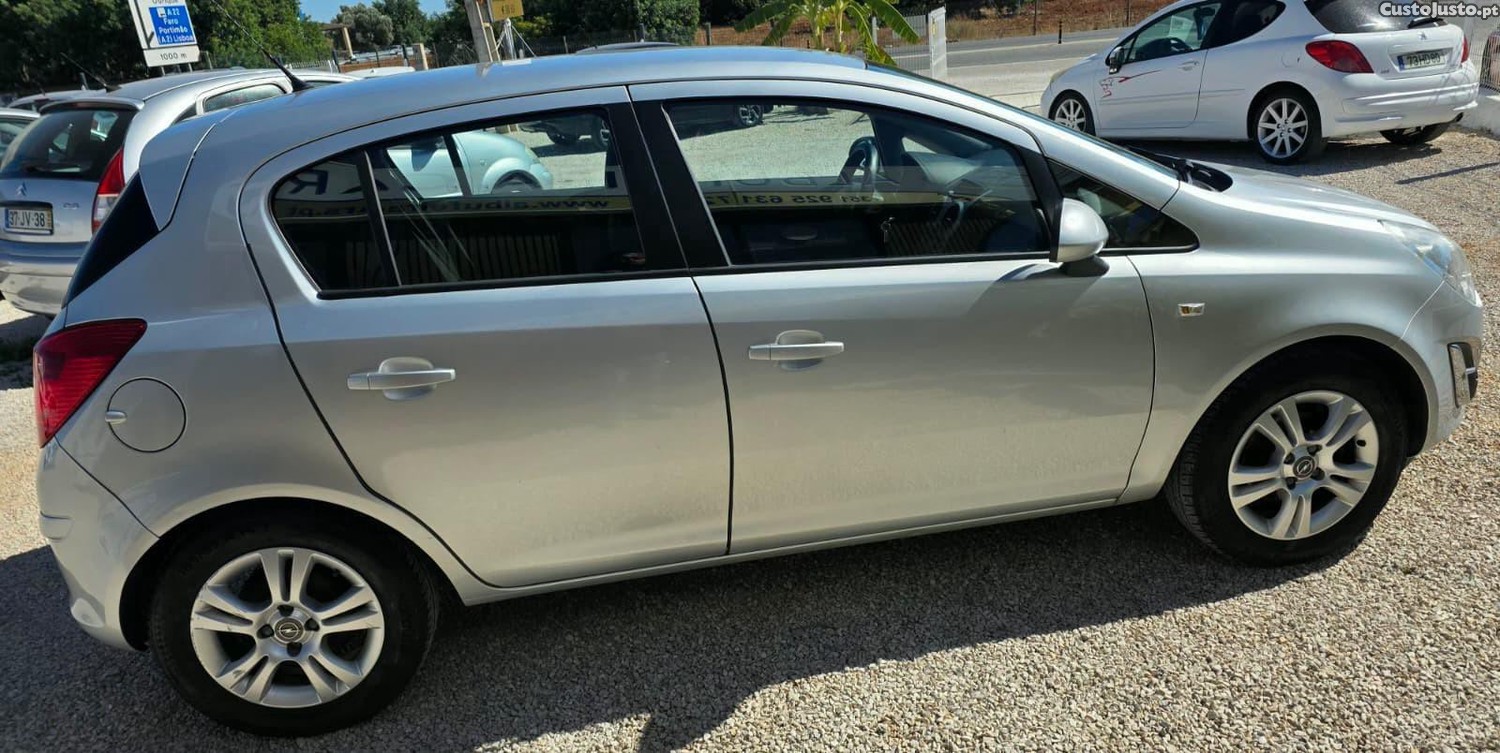 Opel Corsa 1.2 City S/S - 13 foto 3