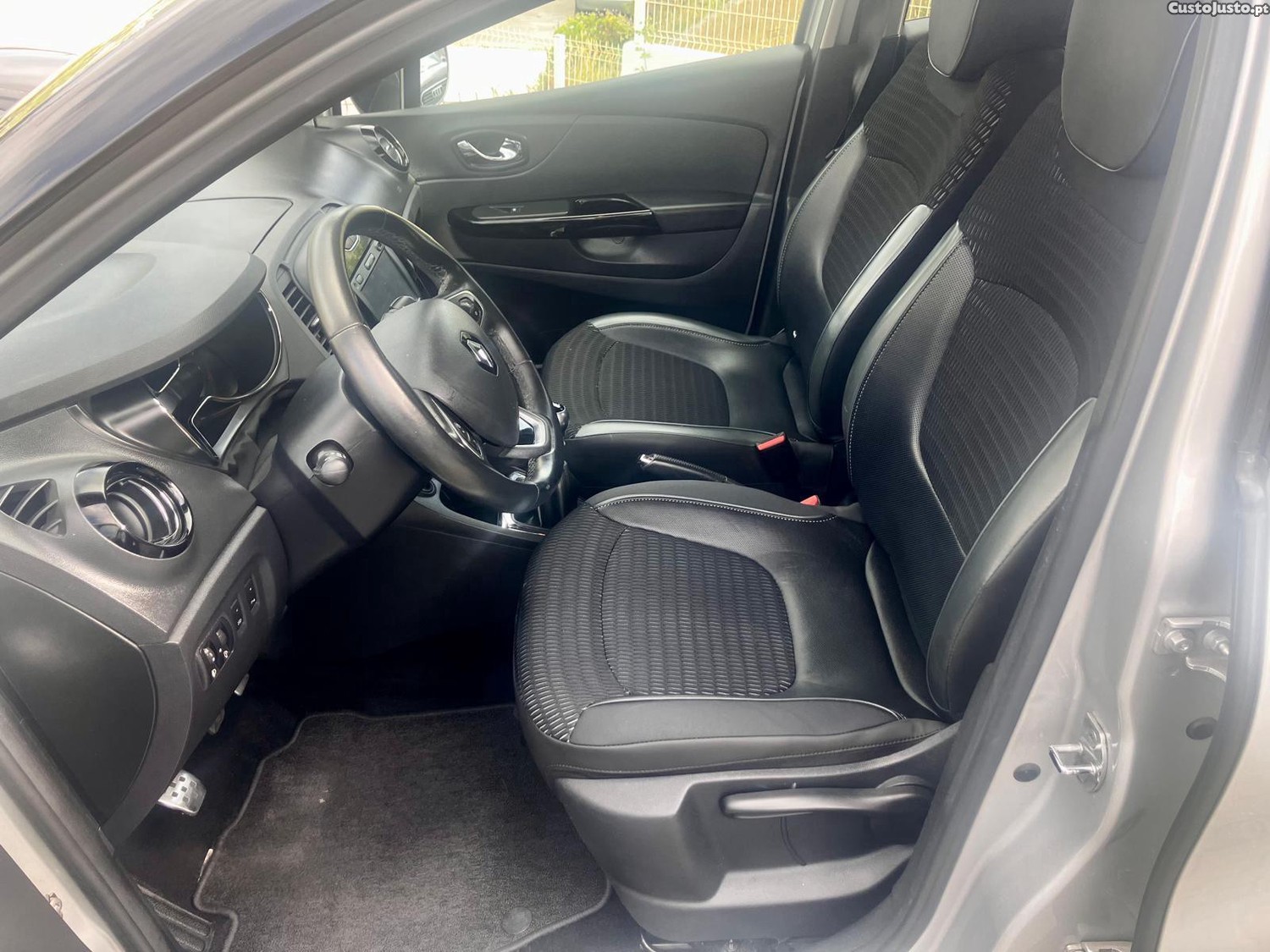 Renault Captur 1.2 TCe Exclusive — fotografia 5