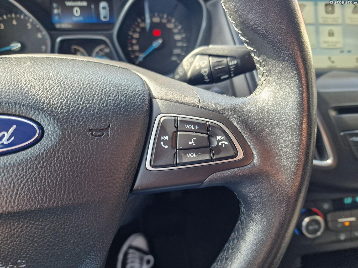 Ford Focus SW 1.0 ECOBOOST BUSINESS 125CV — fotografia 10