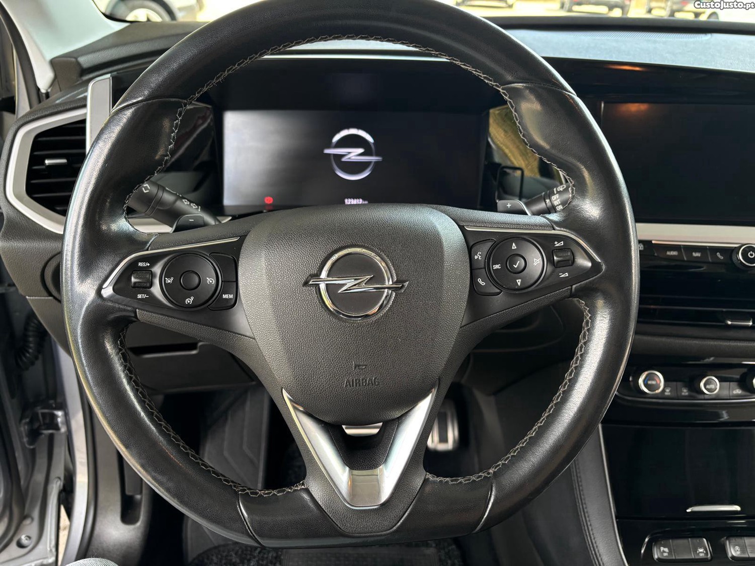 Opel Grandland 1.5 CDTI GS Line AT — fotografia 3