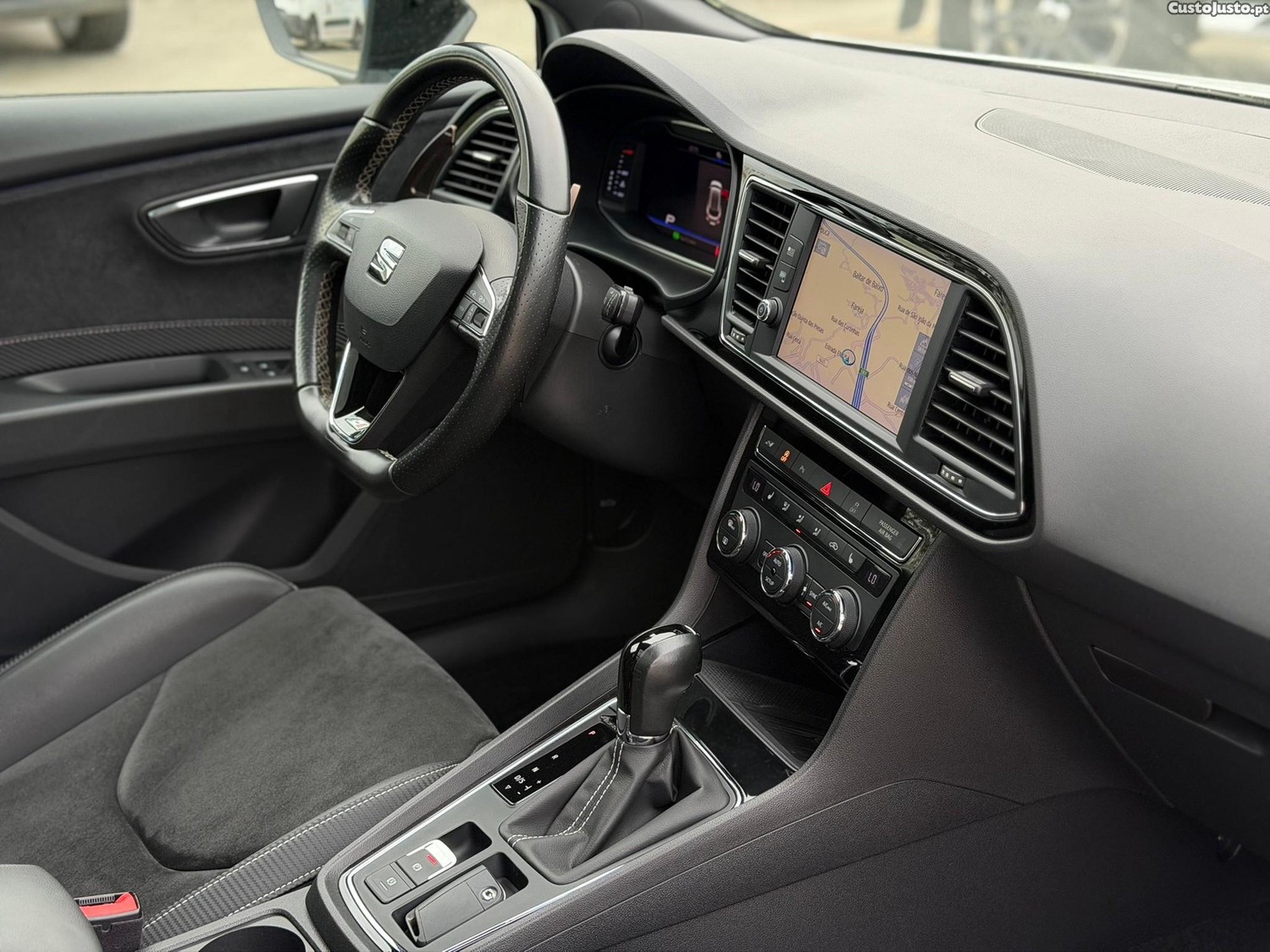 SEAT Leon 2.0 TSI Cupra 4Drive DSG S/S — fotografia 26