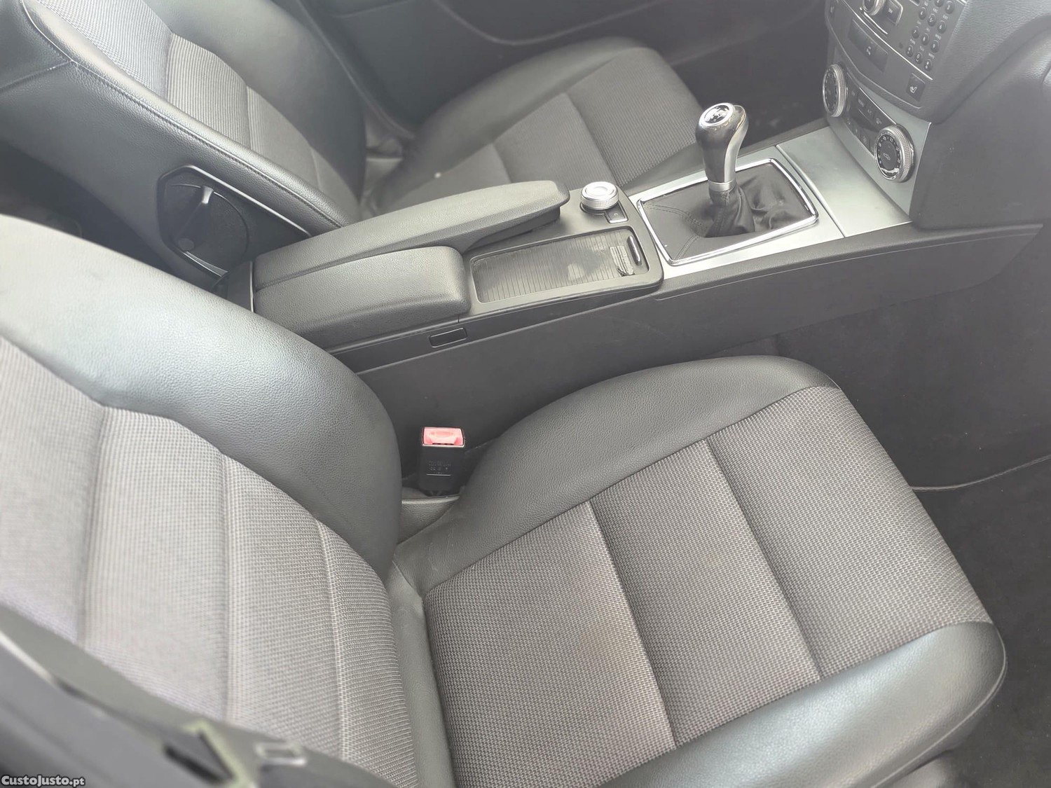 Mercedes-Benz E 220 220 Cdi — fotografia 5